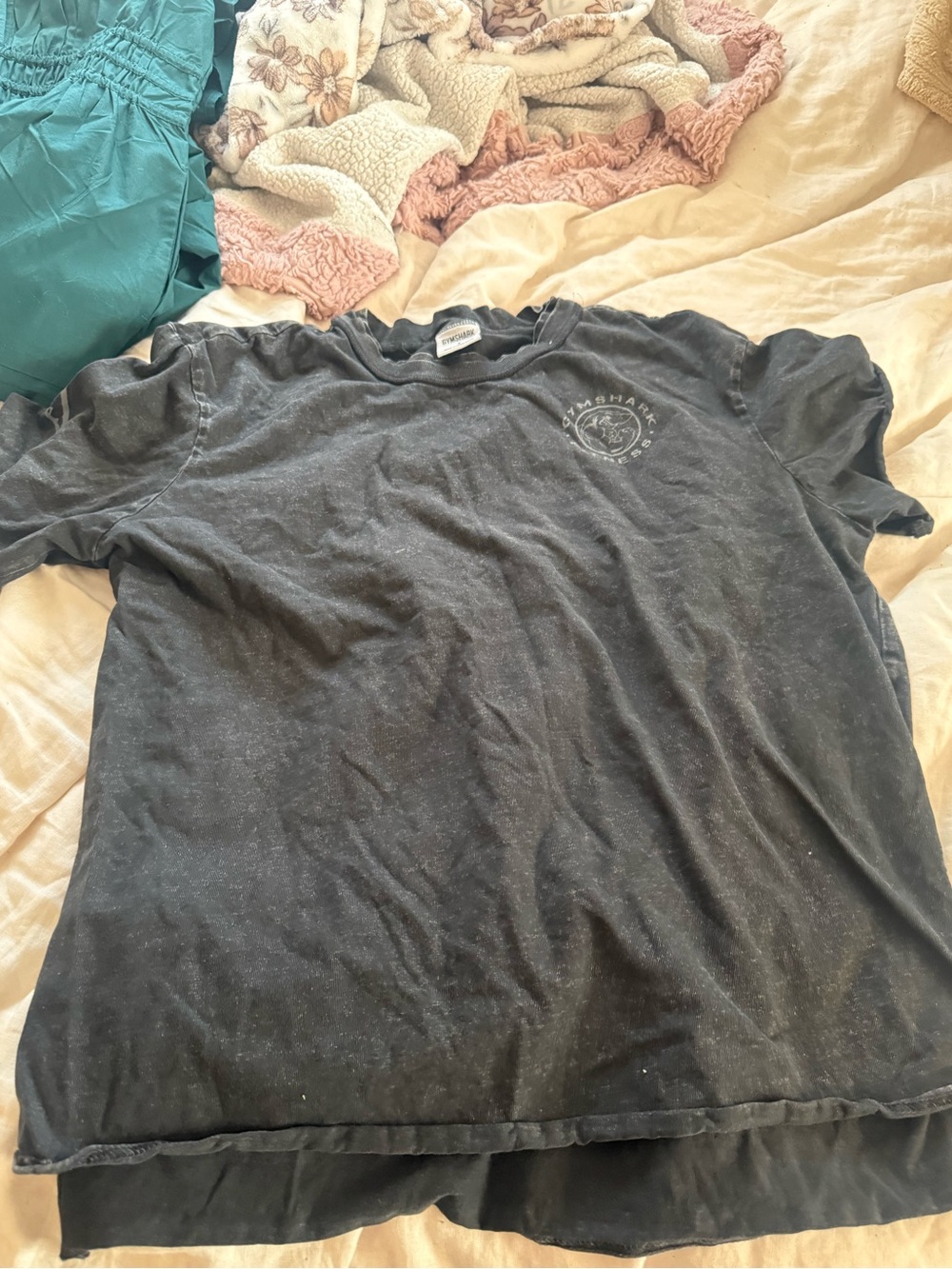 Women’s gymshark tshirt size small excellent